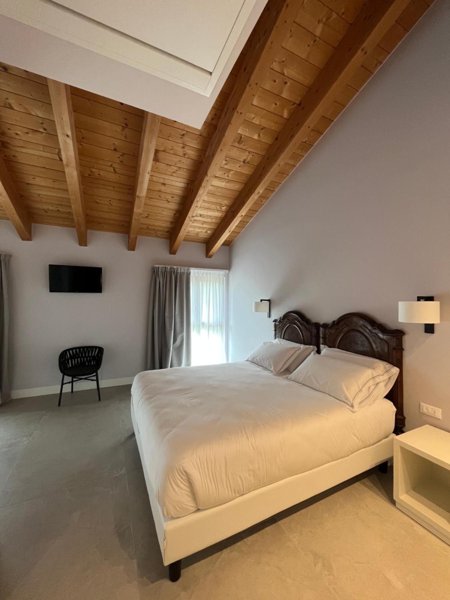 Agriturismo La Rondinella ลาซีเซ ภายนอก รูปภาพ